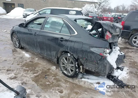 2017 Toyota Camry Se z USA, uszkodzony, nr VIN 4T1BF1FK6HU712521